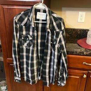 American Eagle Outfitters XL Button Down Long Sleeve shirt